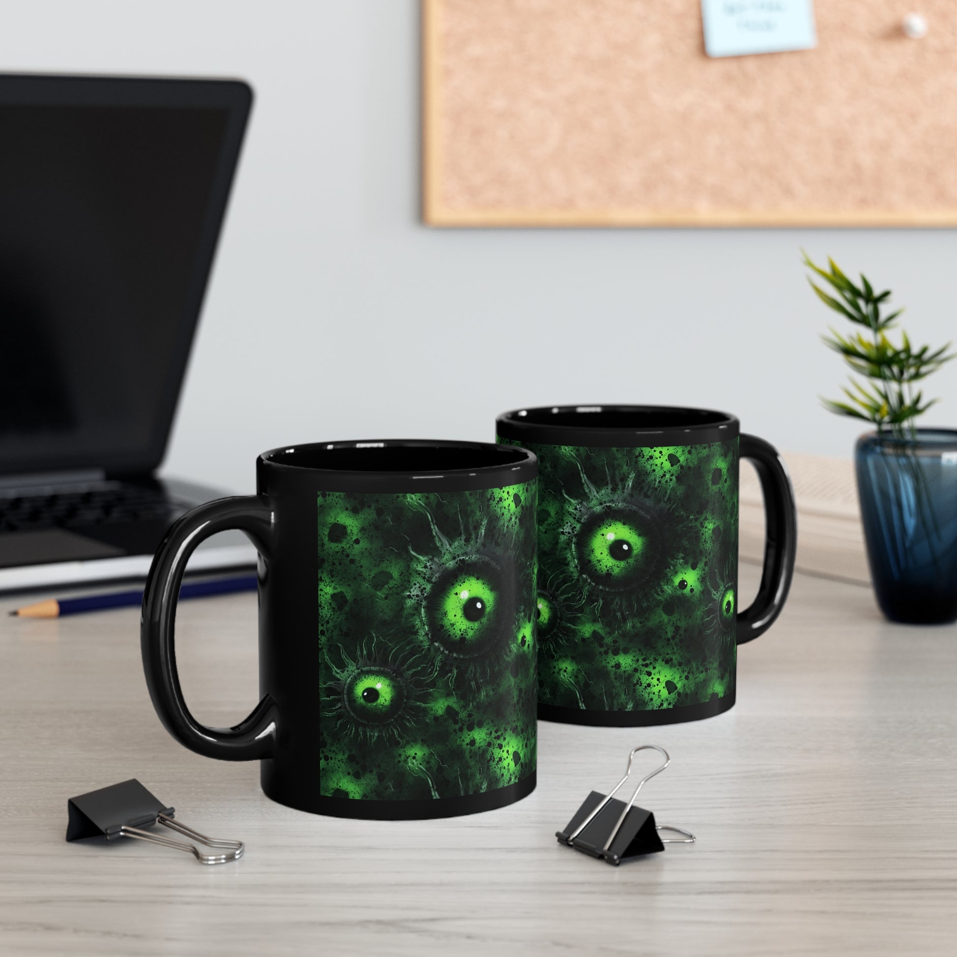Mug Greeny Lurking Eyes - Frogos Design